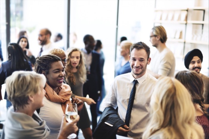 Networking untuk meningkatkan peluang usaha